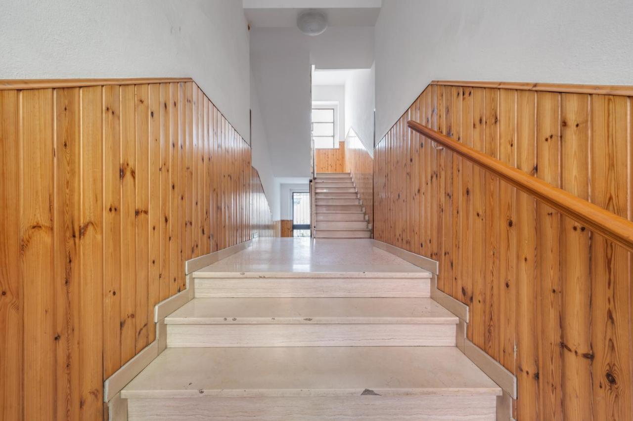 Oltretorrente Ampio Appartamento Con Balconi Parma Bagian luar foto